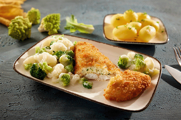 Panierter Fisch mit Blumenkohl und Brokkoli